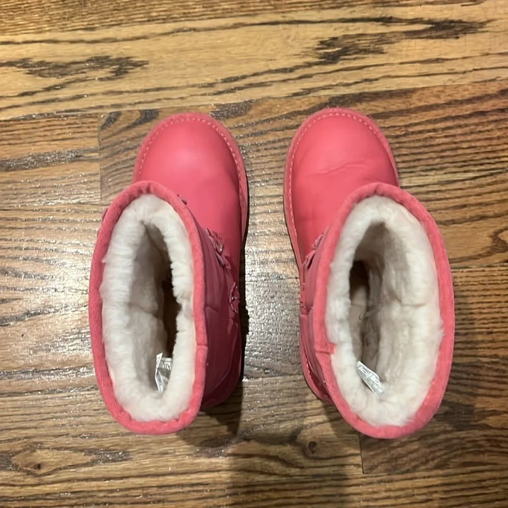 UGG Australia Classic Short II Pink Petal Pull-On Suede Leather Boots Size 3